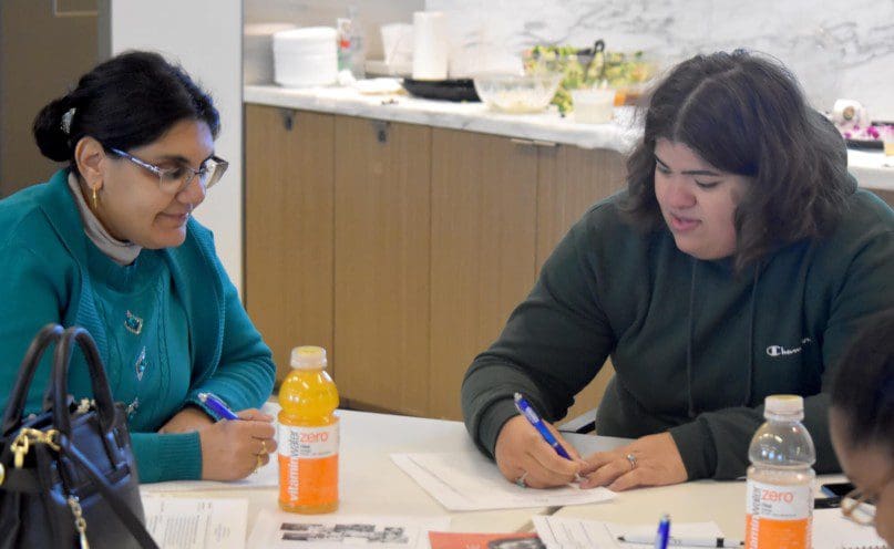 Marian Nasralla and Elica Lopez wrote down impressions from mock interviews