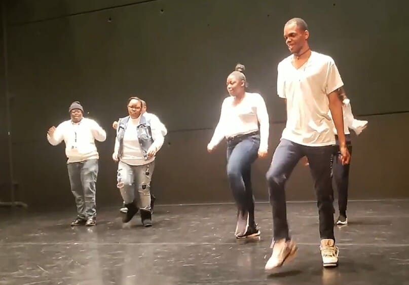 Ervine Haskins teaching a dance class with Stefanie Nelson Dancegroup.