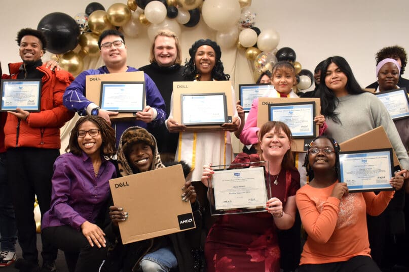 Advance and Earn Cohort Celebrates Achievements with Assist from AT&T